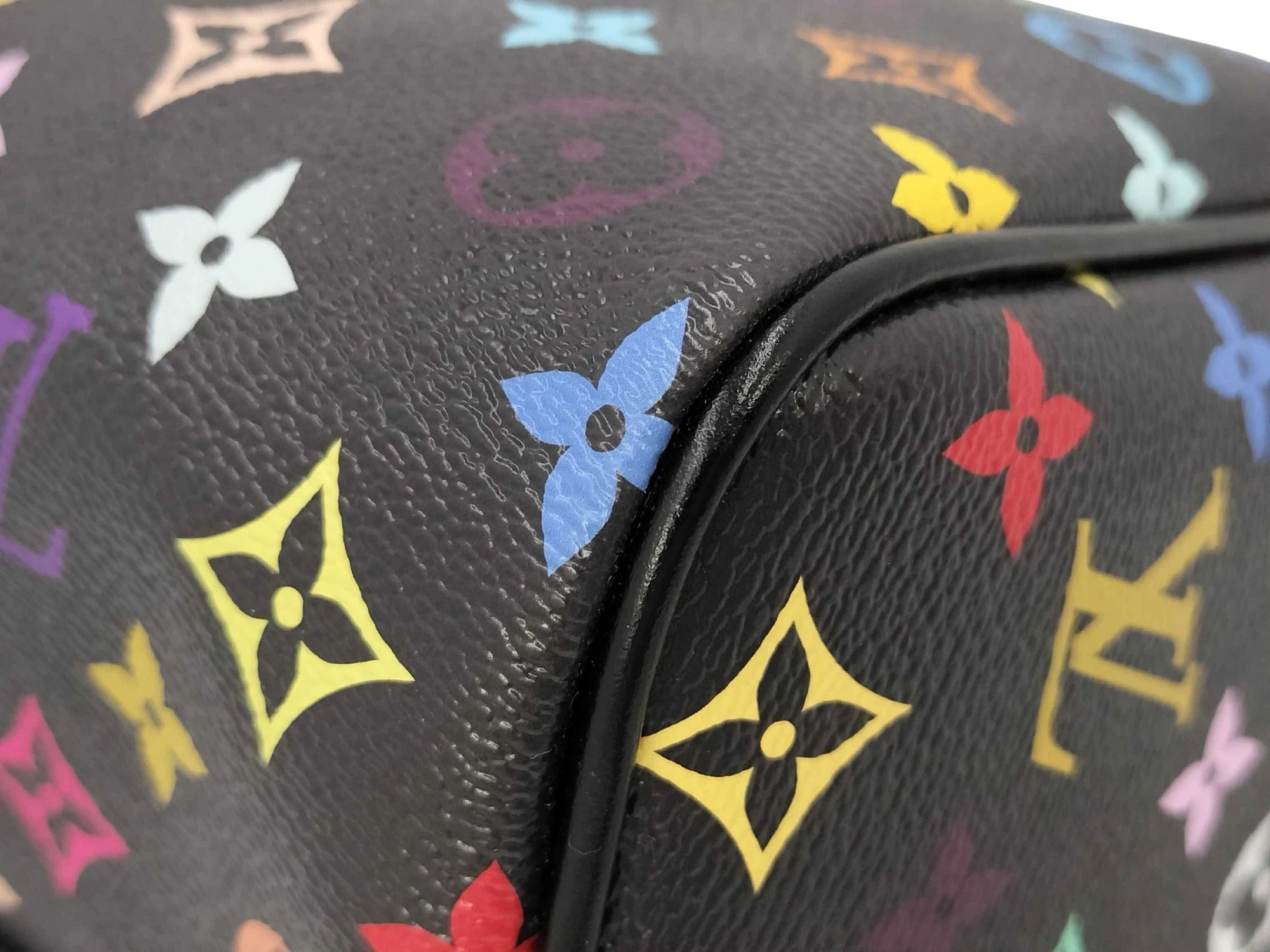 Louis Vuitton ブラック・マルチカラー ケース Pre-Loved Keepall Bandoulière Travel Bag Monogram Coated Canvas 50