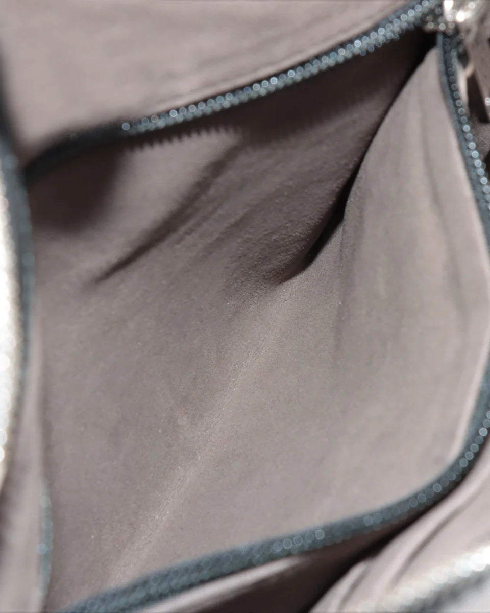 Pre-Owned Gucci GG Signature Messenger