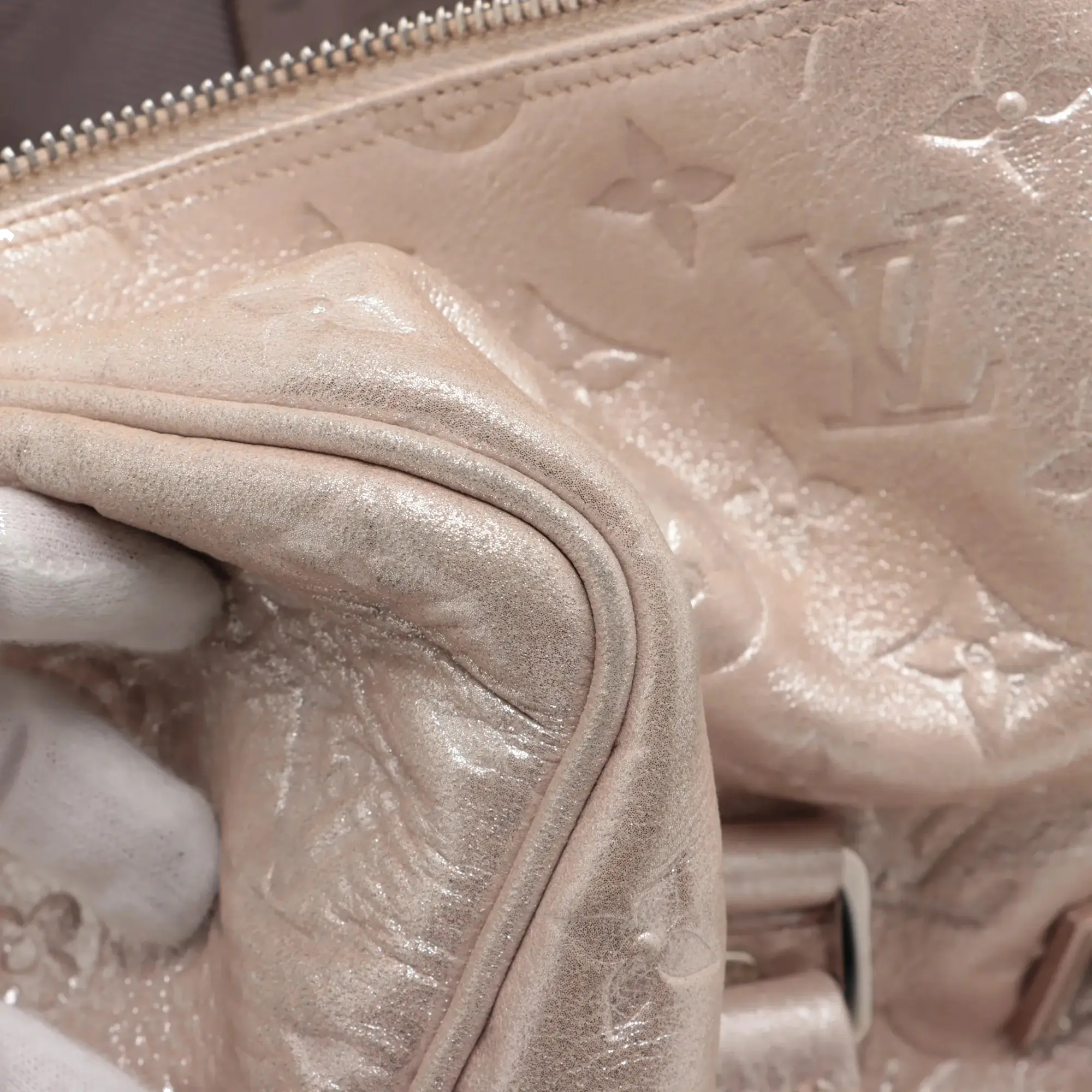 Pre-Loved Shimmer Comète Shoulder Bag Monogram Leather with Silver Hardware, Pink