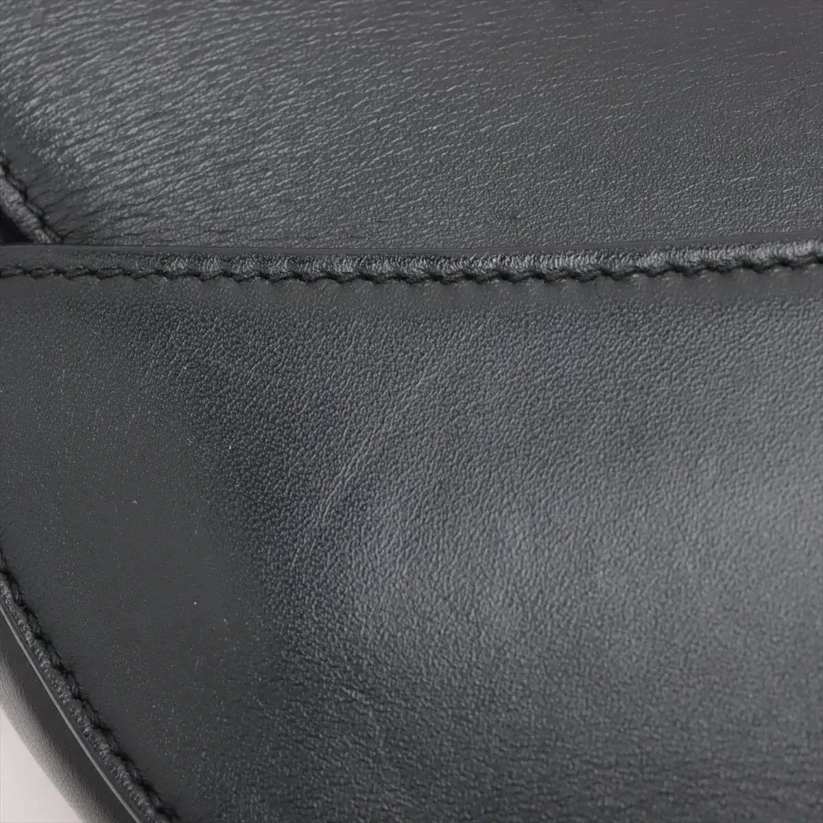 Pre-Loved Saddle Shoulder Bag Leather Mini with Gold Hardware, Black