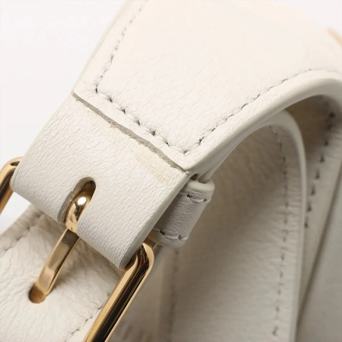 Pre-Loved Heritage Triomphe Hobo Shoulder Bag Leather with Gold Hardware, Cream