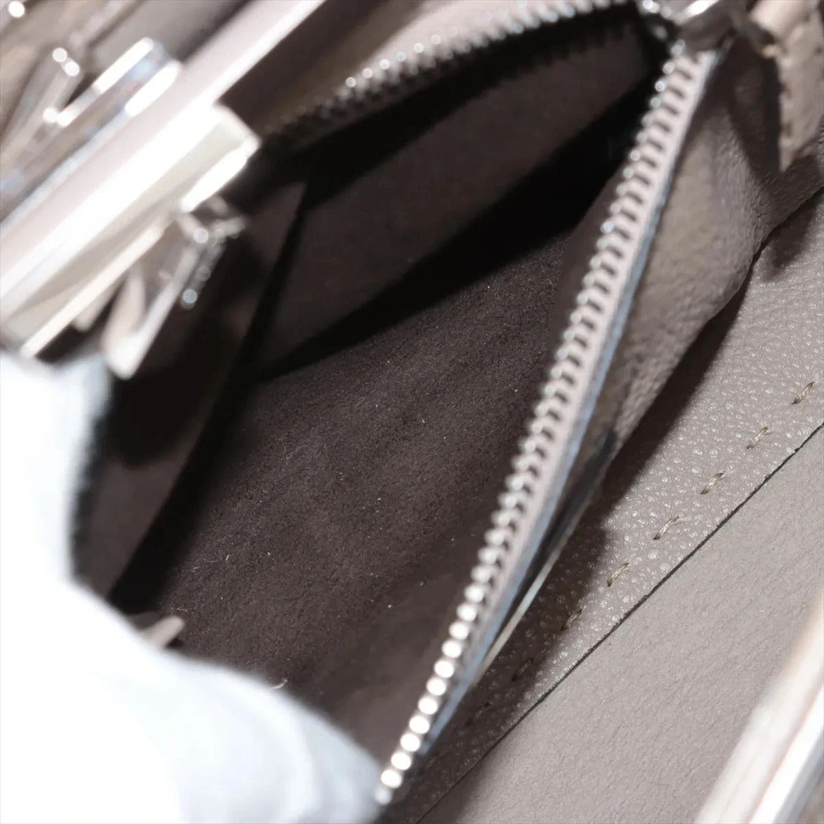 Pre-Loved Peekaboo Handbag Leather Regular with Silver Hardware, Taupe