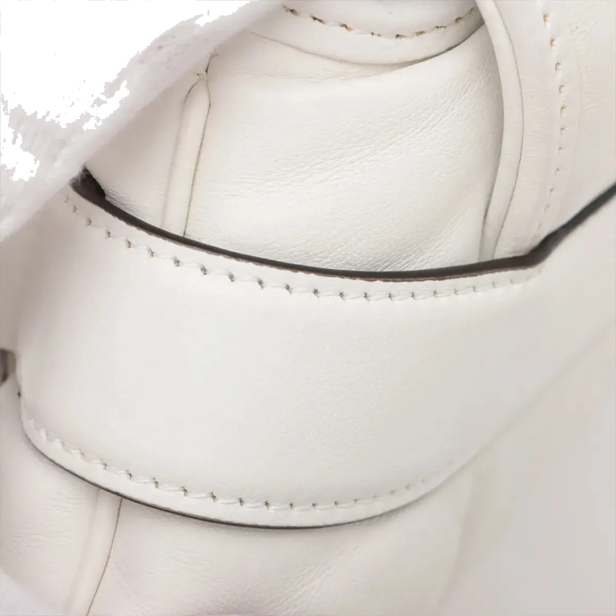 Pre-Loved Horsebit Chain Shoulder Bag Quilted Leather Small with Silver Hardware, White