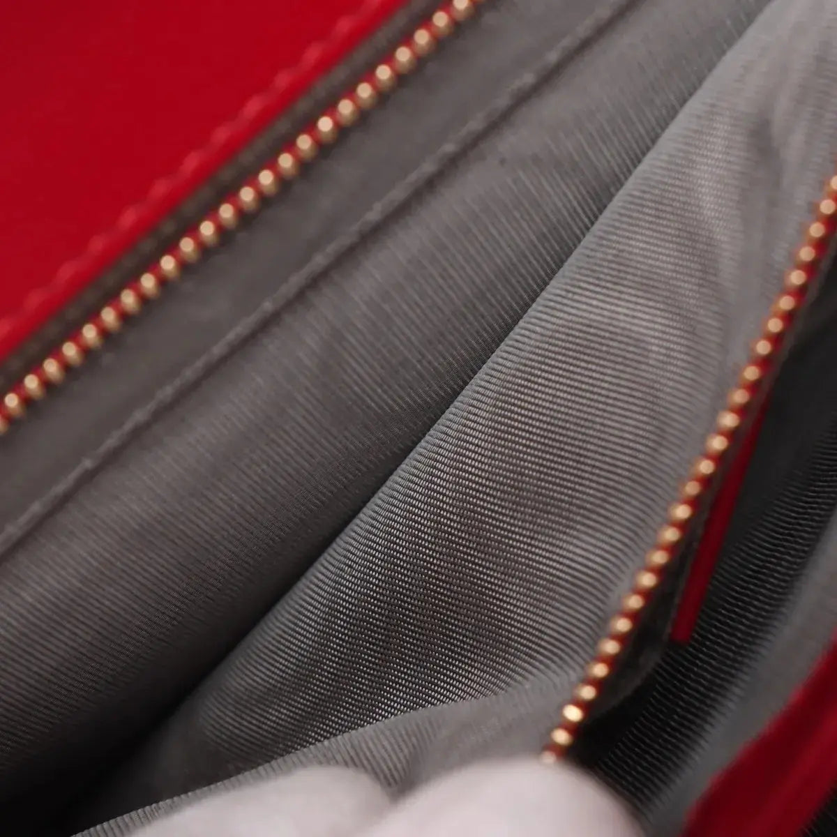 Pre-Loved Zumi Shoulder Bag Leather Small with Gold Hardware, Red