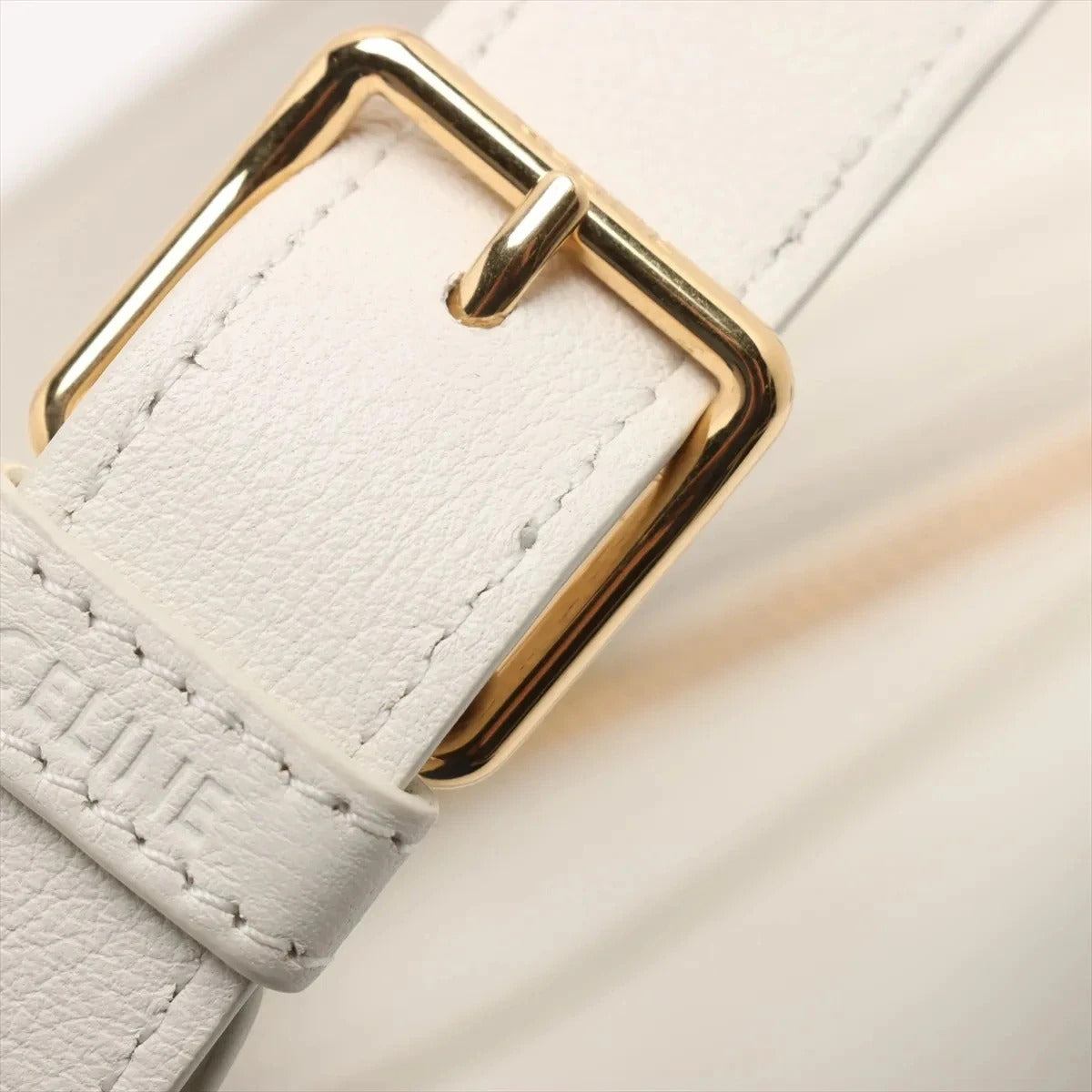 Pre-Loved Heritage Triomphe Hobo Shoulder Bag Leather with Gold Hardware, Cream