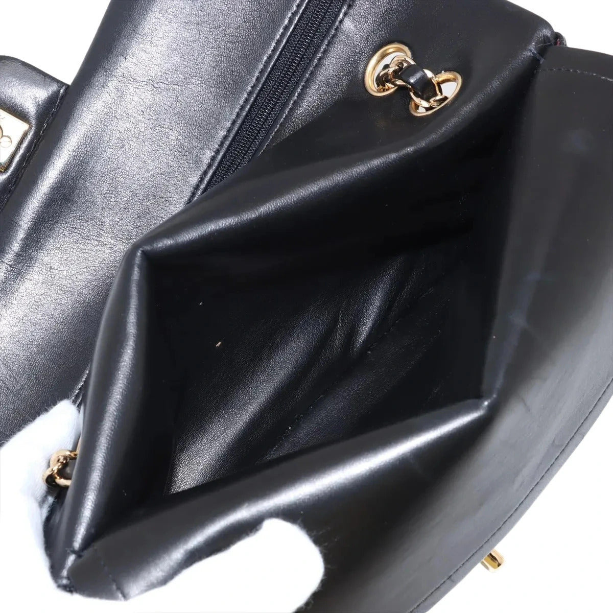 Pre-Loved Classic Double Flap Shoulder Bag Quilted Leather Medium with Gold Hardware, Black
