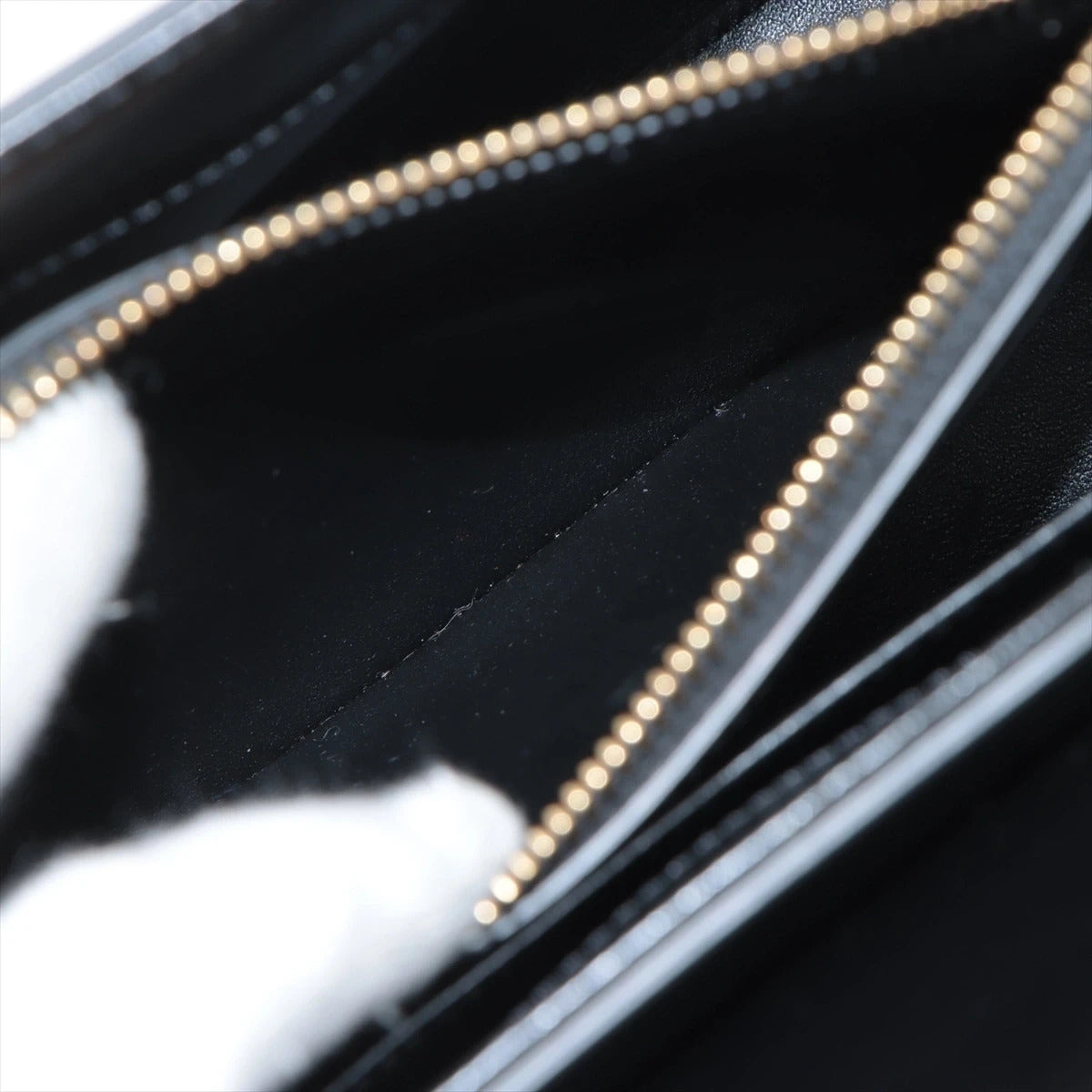 Pre-Loved 16 (Seize) Handbag Leather Small with Gold Hardware, Black