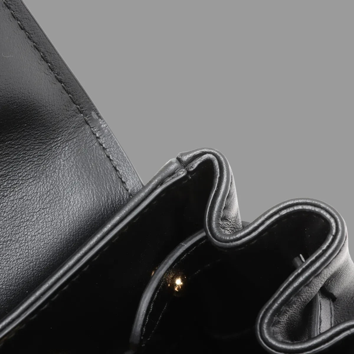Pre-Loved Nappa Leather Shoulder Bag Leather with Gold Hardware, Black