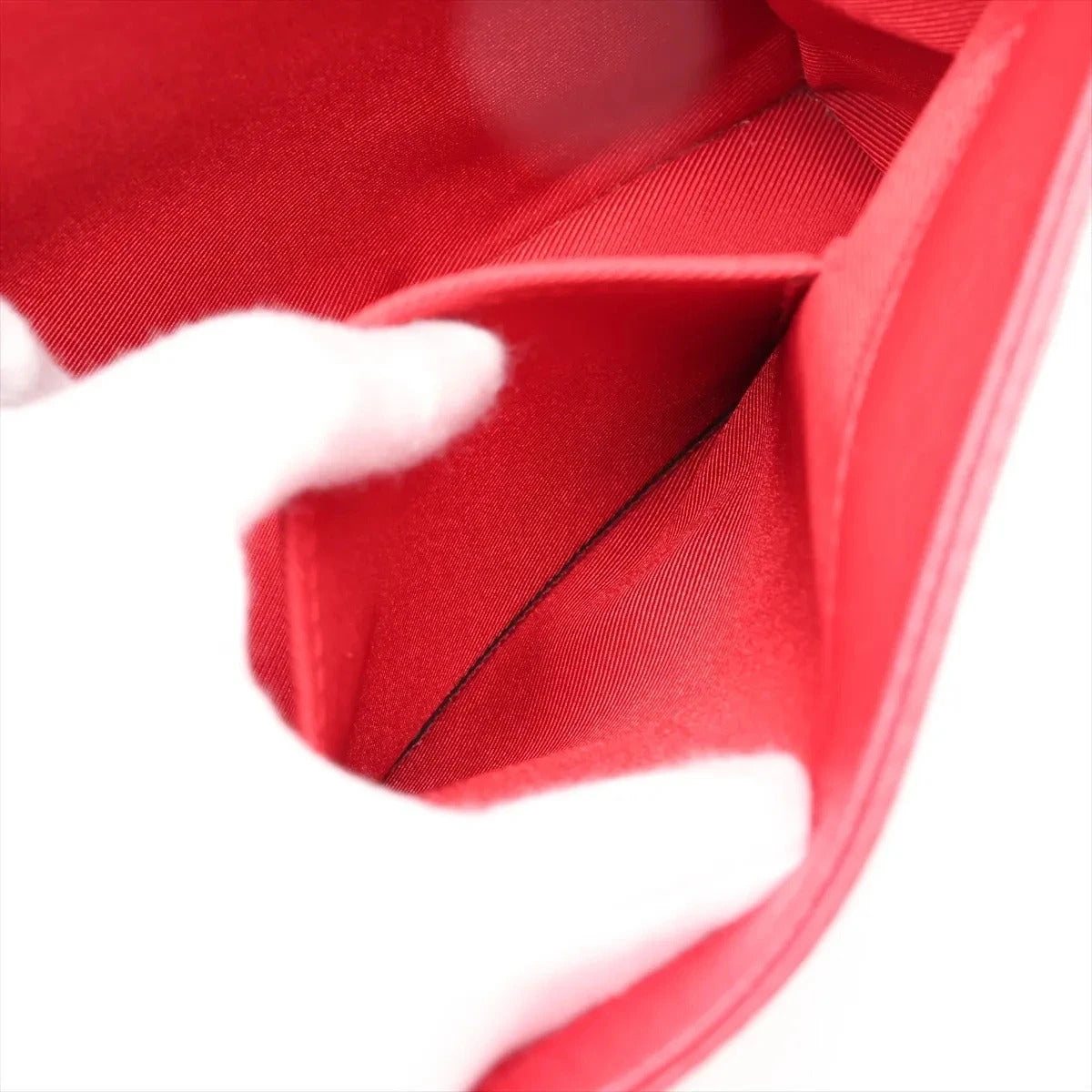 Pre-Loved Lockme II Handbag Leather with Silver Hardware, Red