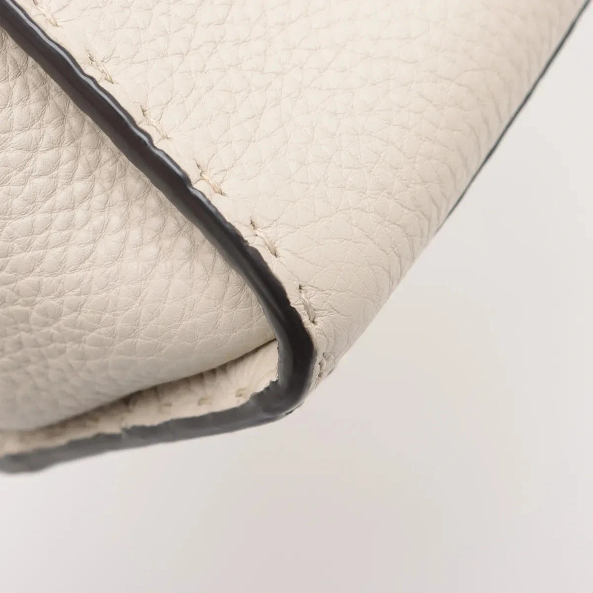 Pre-Loved Peekaboo Iconic Selleria Handbag Leather Small with Silver Hardware, Ivory