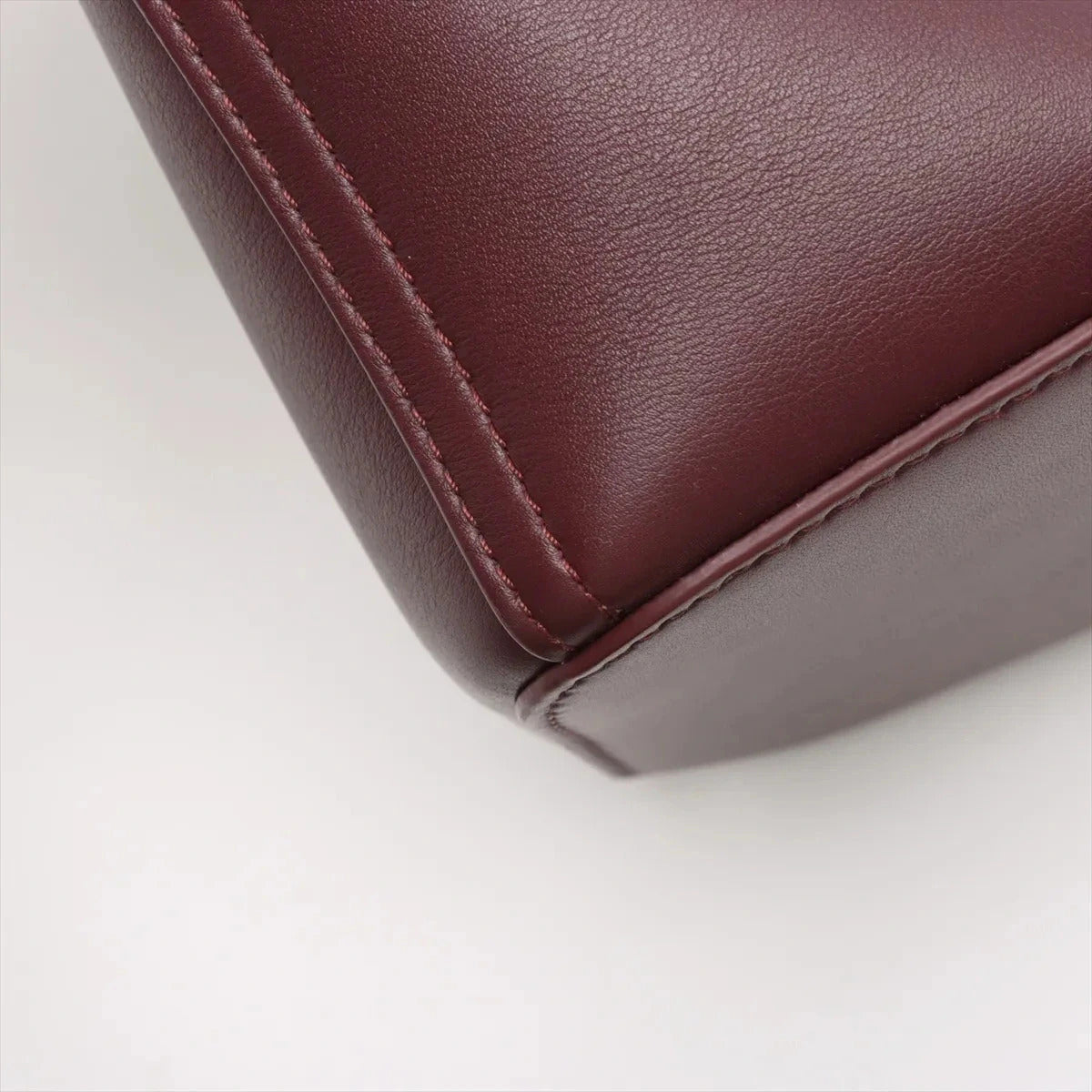 Pre-Loved Pebble Bucket Bag Bucket Bag Leather Mini with Gold Hardware, Burgundy