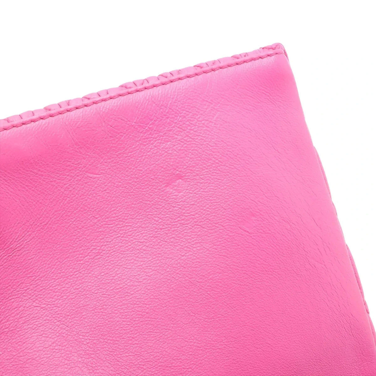 Pre-Loved Crystal Matelassé Shoulder Bag Matelassé Leather with Silver Hardware, Pink