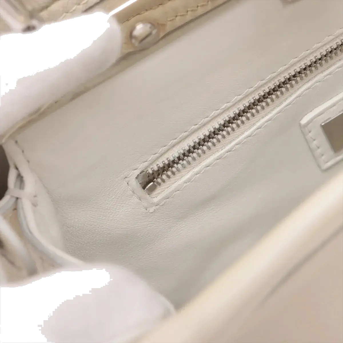 Pre-Loved Peekaboo Handbag Leather Mini with Silver Hardware, Ivory
