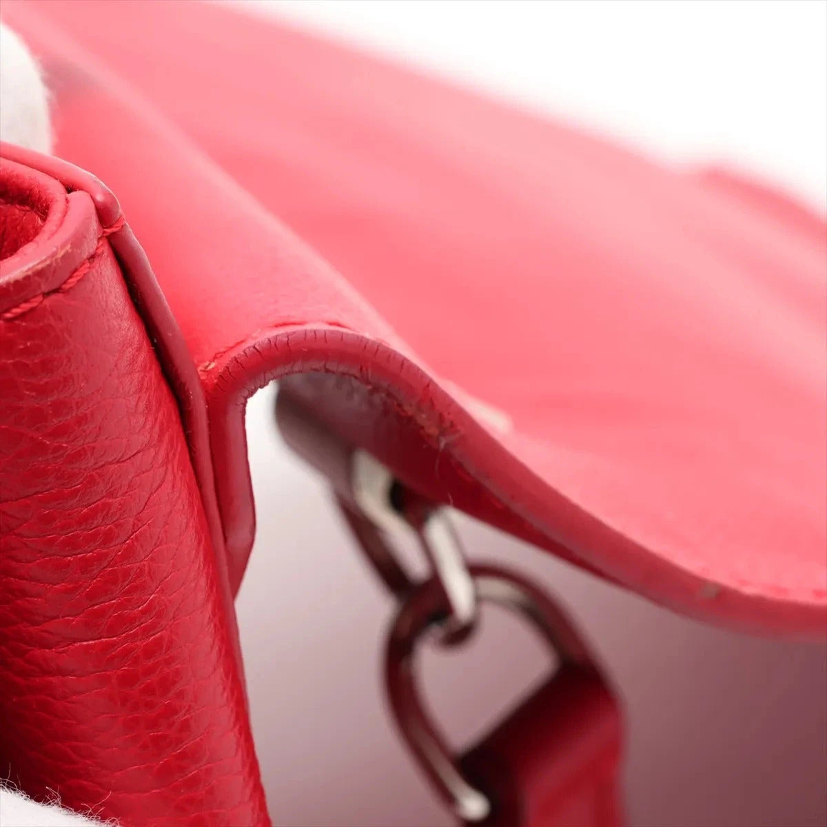 Pre-Loved Lockme II Handbag Leather with Silver Hardware, Red