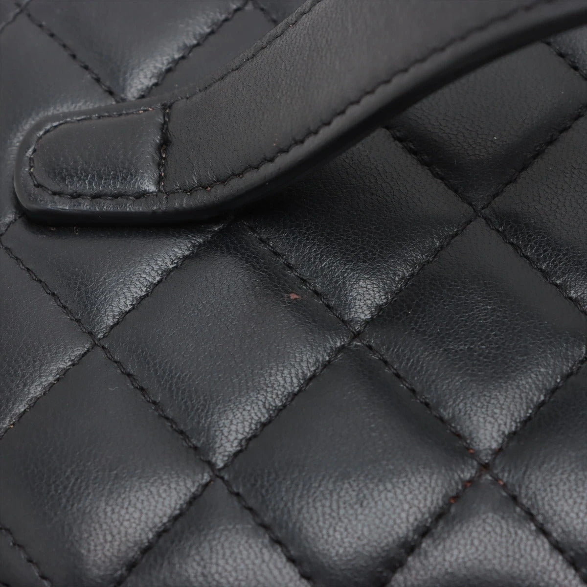Pre-Loved Vanity Case Handbag Quilted Leather with Gold Hardware, Black