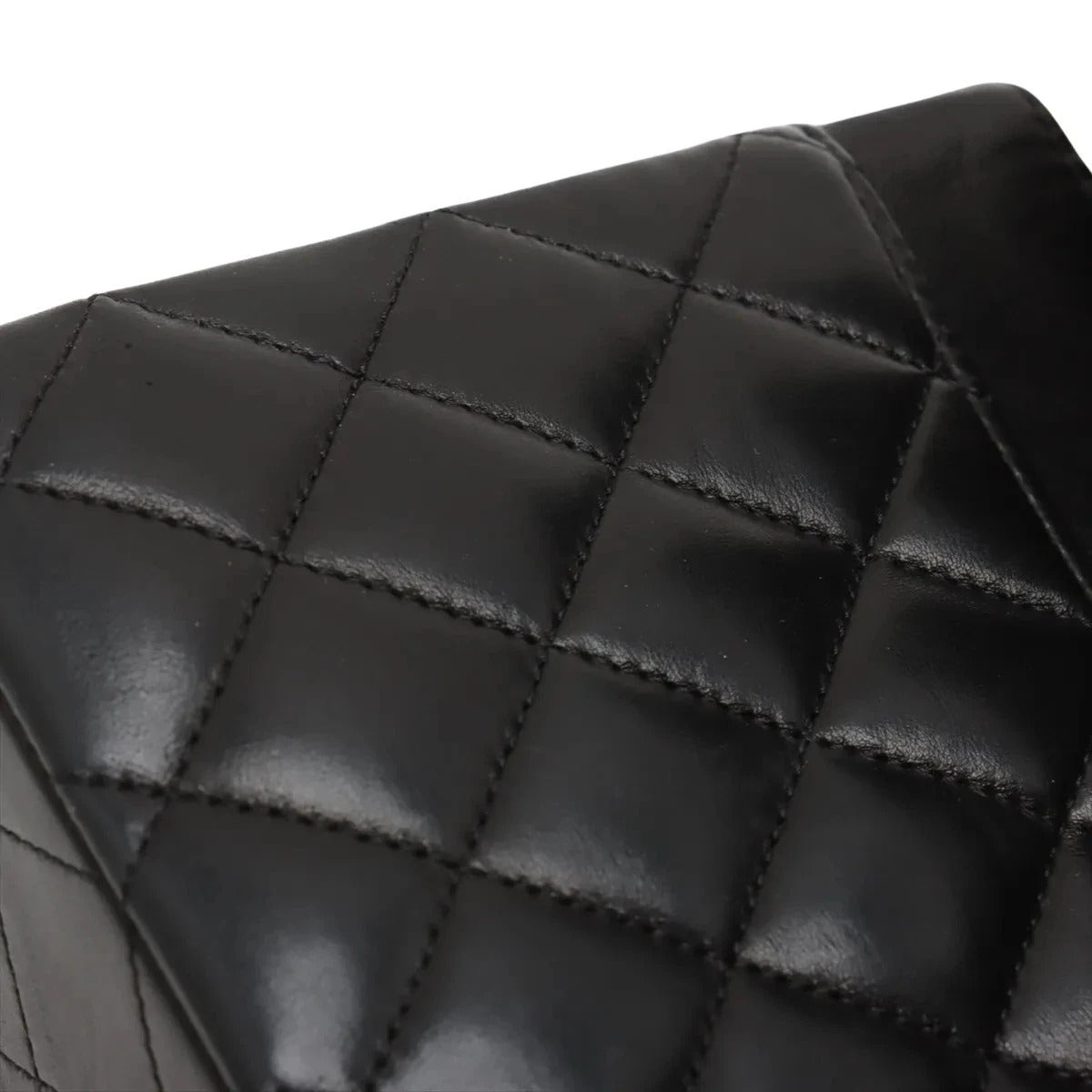 Pre-Loved Classic Double Flap Shoulder Bag Quilted Leather Medium with Gold Hardware, Black