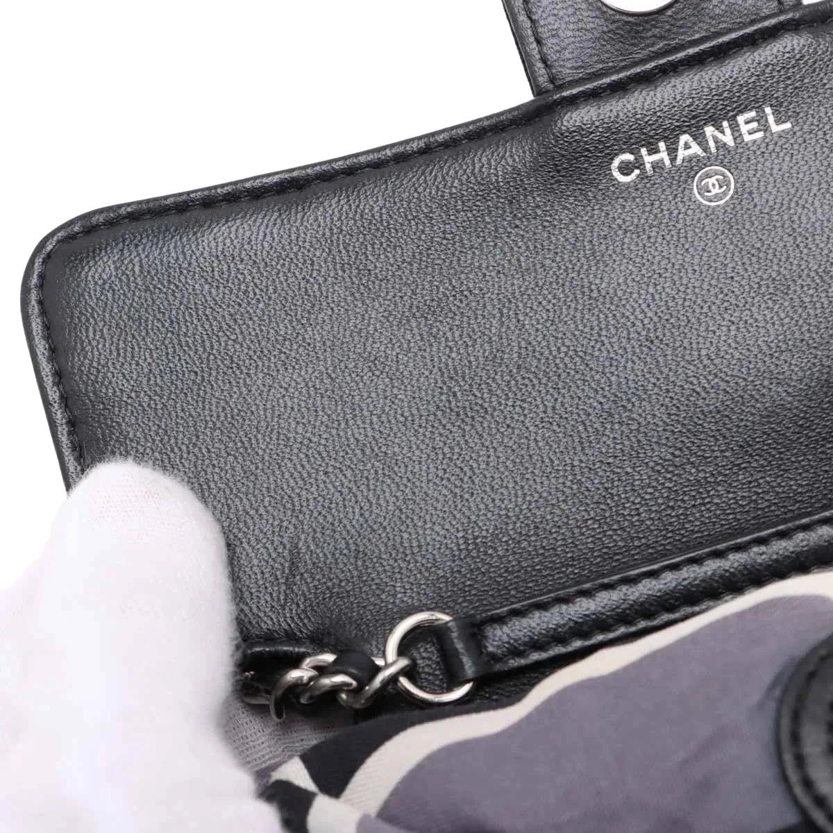 Pre-Loved Quilted Flap Bag with Foldable Tote Crossbody Bag Quilted Canvas Mini with Silver Hardware, Black