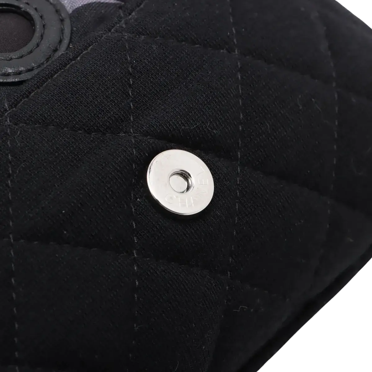 Pre-Loved Quilted Flap Bag with Foldable Tote Crossbody Bag Quilted Canvas Mini with Silver Hardware, Black