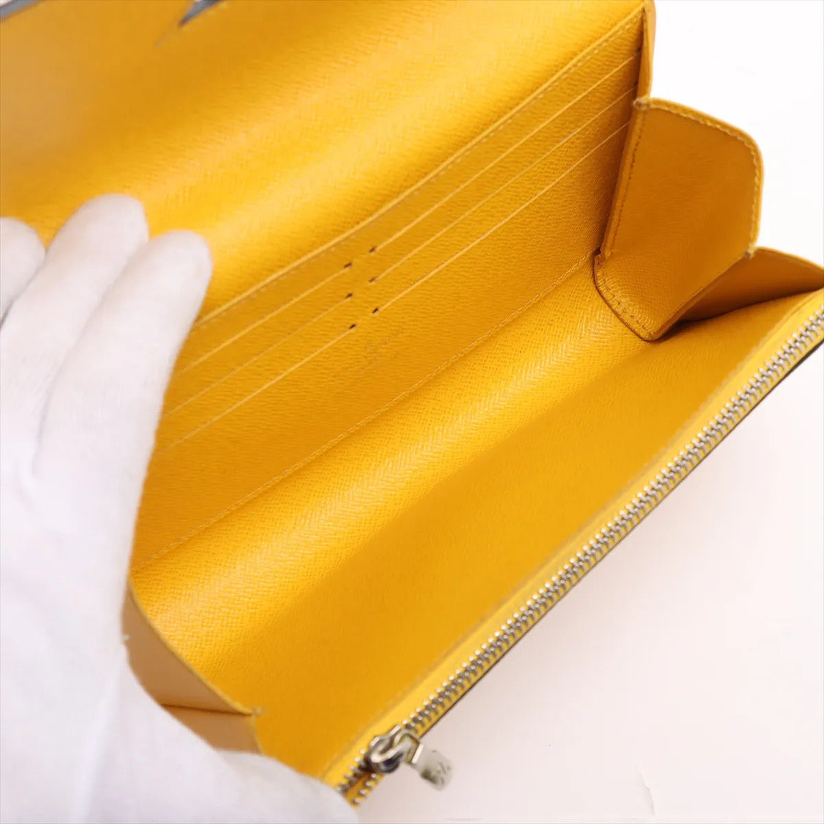 REKLAIM like new pre-owned luxury handbags and watches. Rolex, AP, Richard Mille, Patek Philippe, Audemars Piguet