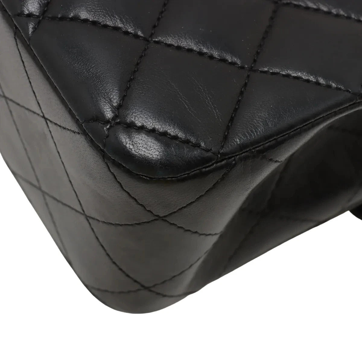 Pre-Loved Classic Double Flap Shoulder Bag Quilted Leather Medium with Gold Hardware, Black