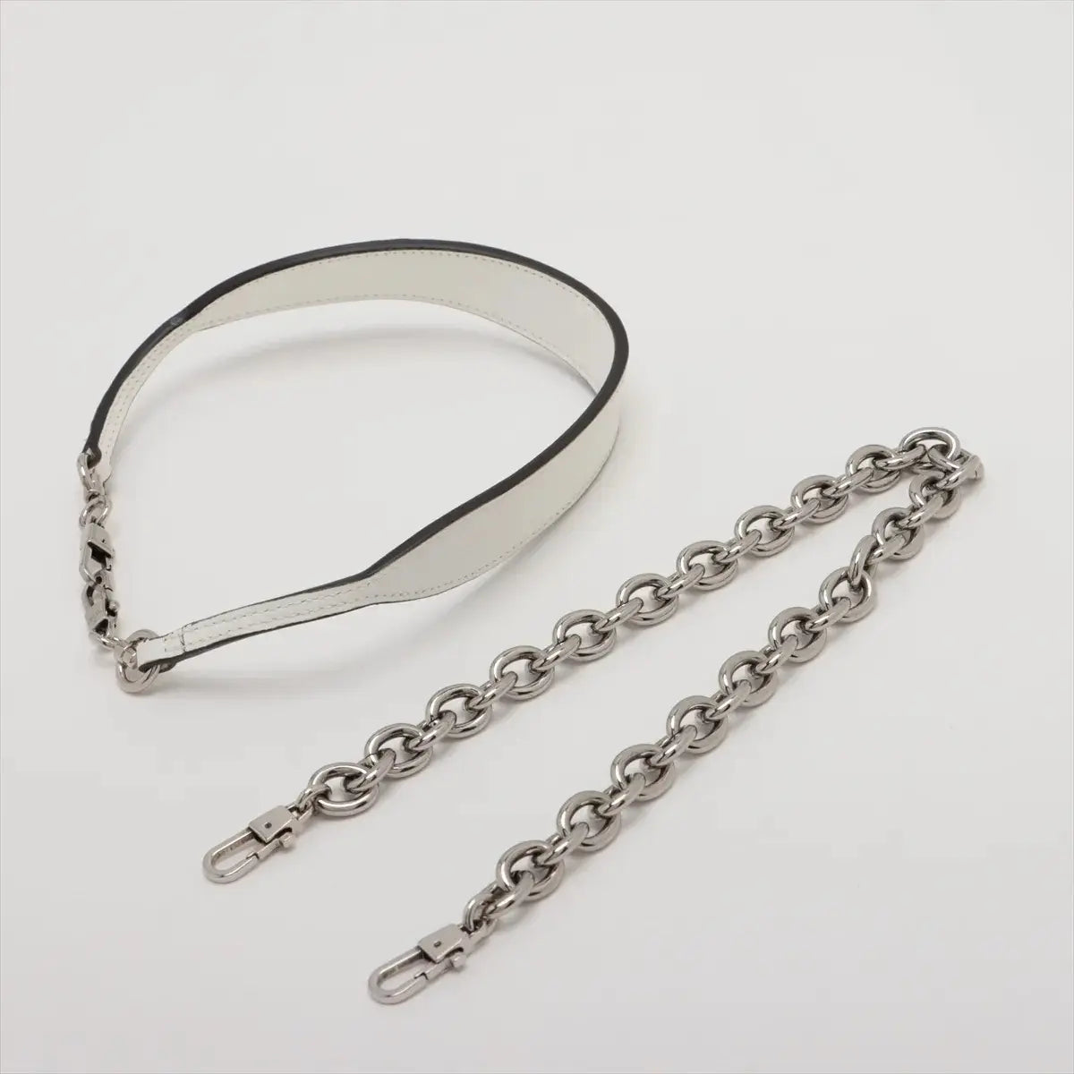 Pre-Loved Horsebit Chain Shoulder Bag Quilted Leather Small with Silver Hardware, White