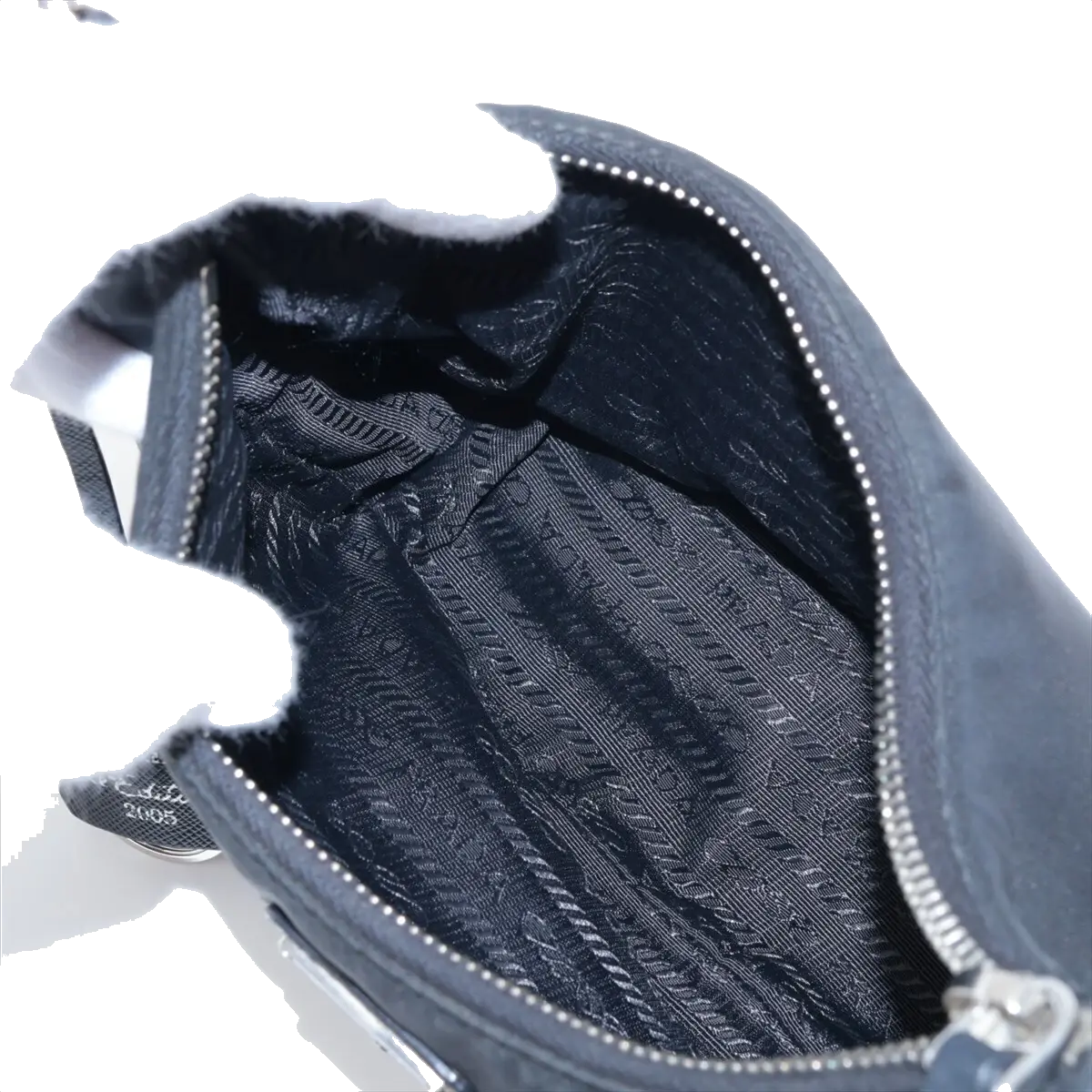 Pre-Loved Re-Edition 2005 Shoulder Bag Re-Nylon with Silver Hardware, Black