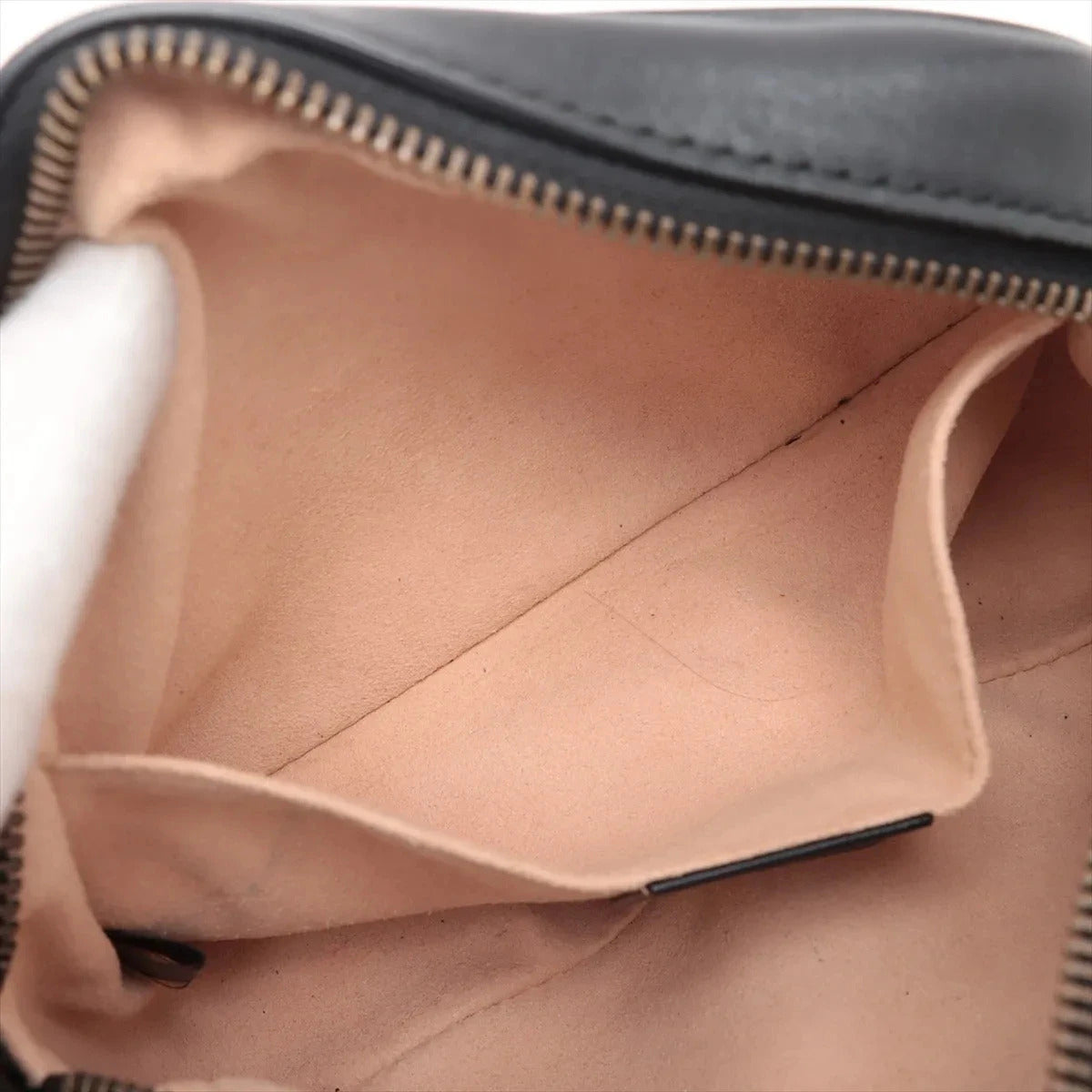 Pre-Loved GG Marmont Matelassé Crossbody Bag Quilted Leather Mini with Aged Gold Hardware, Black