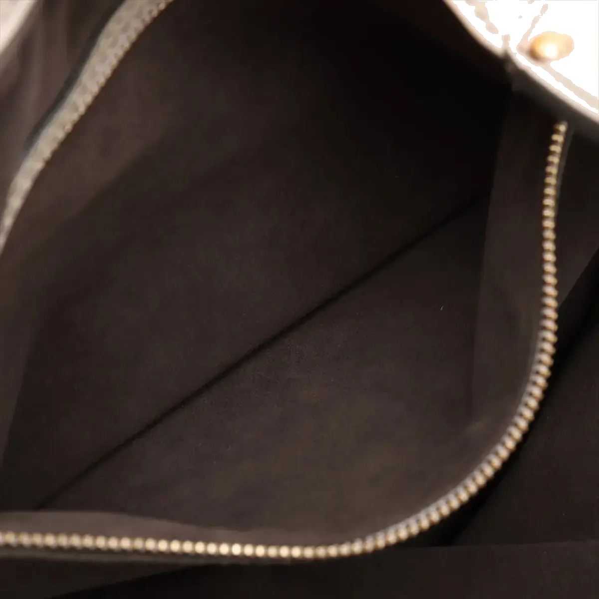 Pre-Loved Mahina XL Shoulder Bag Monogram Leather XL with Gold Hardware, Off-White