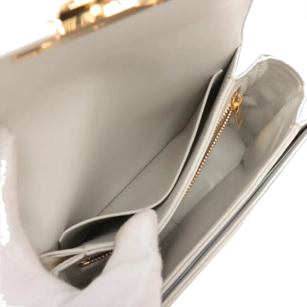 Pre-Loved Triomphe Shoulder Bag Leather Teen with Gold Hardware, White