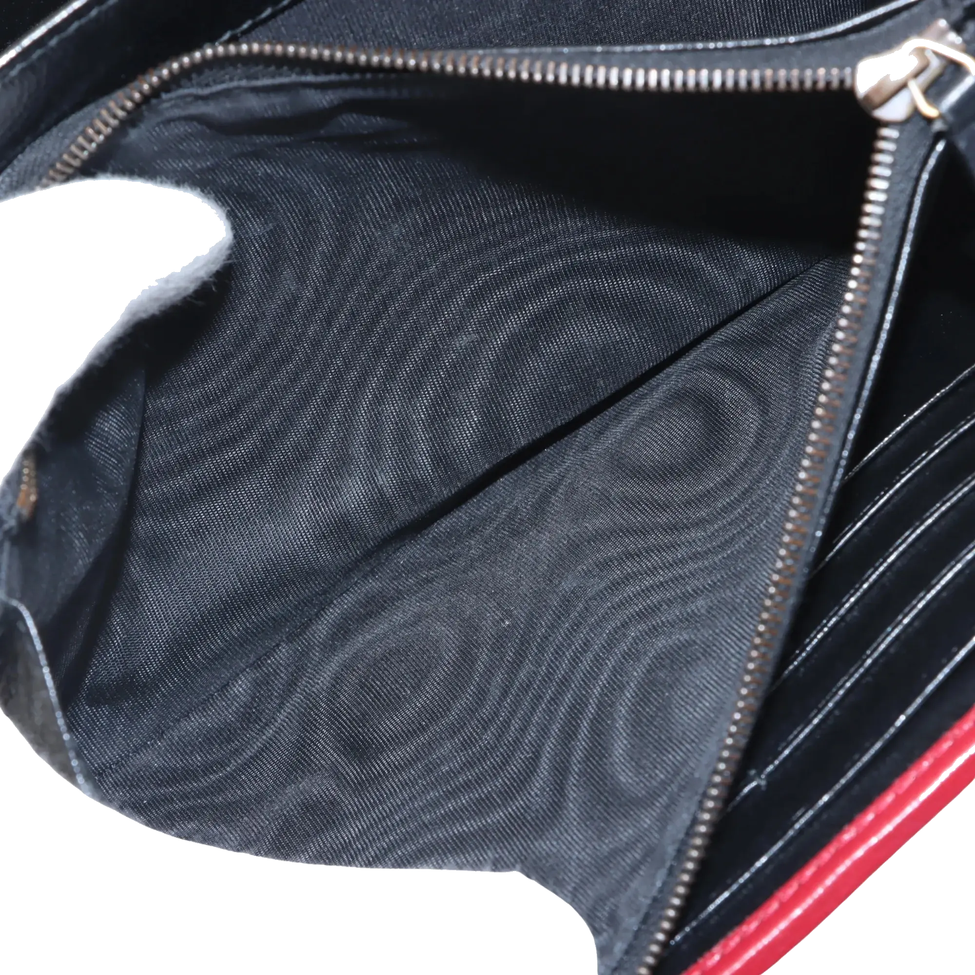 Pre-Loved GG Marmont Torchon Wallet on Chain Crossbody Bag Quilted Leather Mini with Gold Hardware, Black