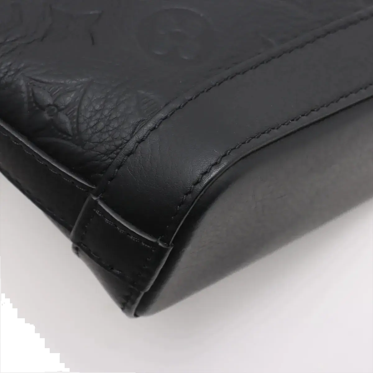 Pre-Loved Chiltern Bucket Crossbody Bag Monogram Leather Nano with Black Hardware, Black