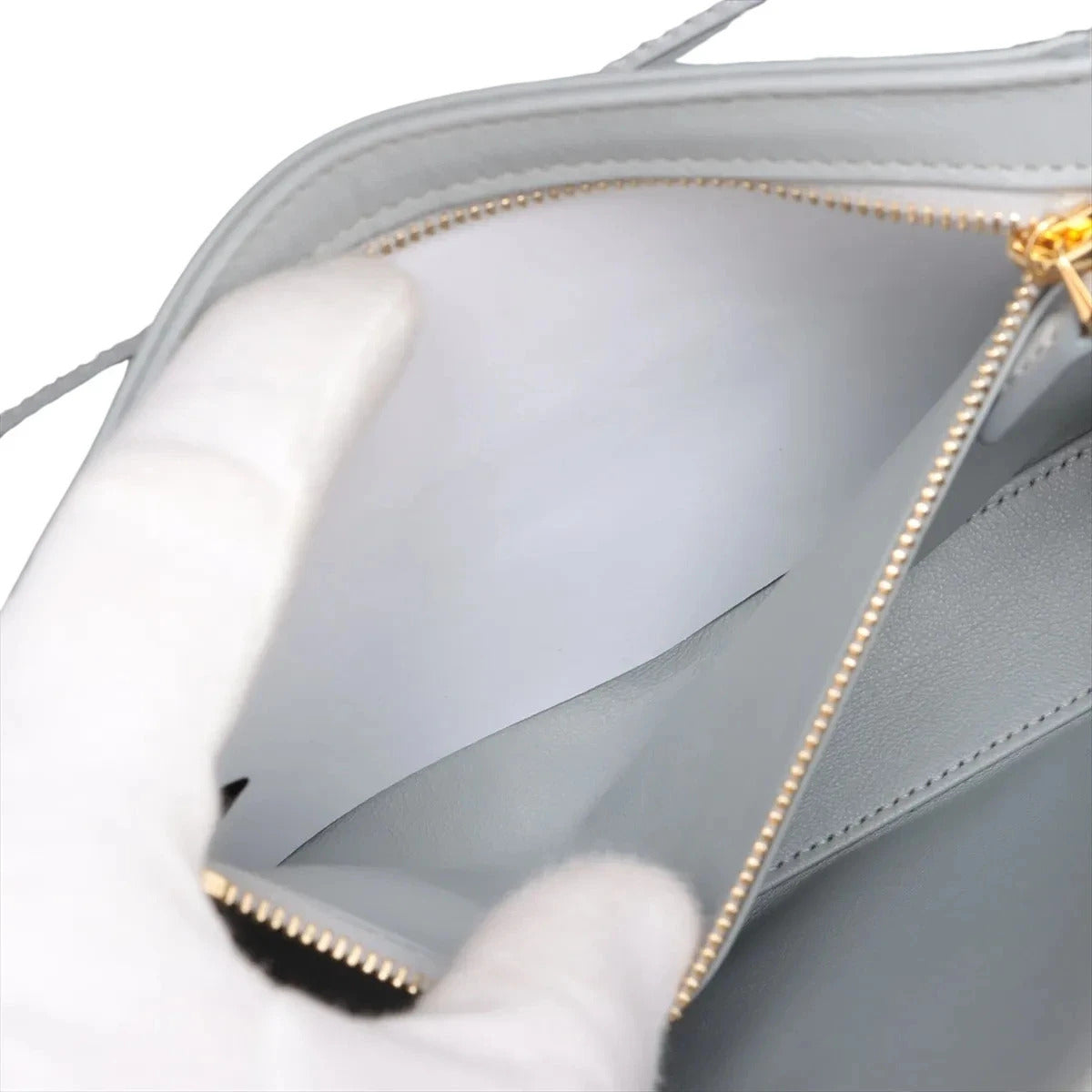 Pre-Loved Stirrup Flap Bag Shoulder Bag Leather Small with Gold Hardware, Light Gray