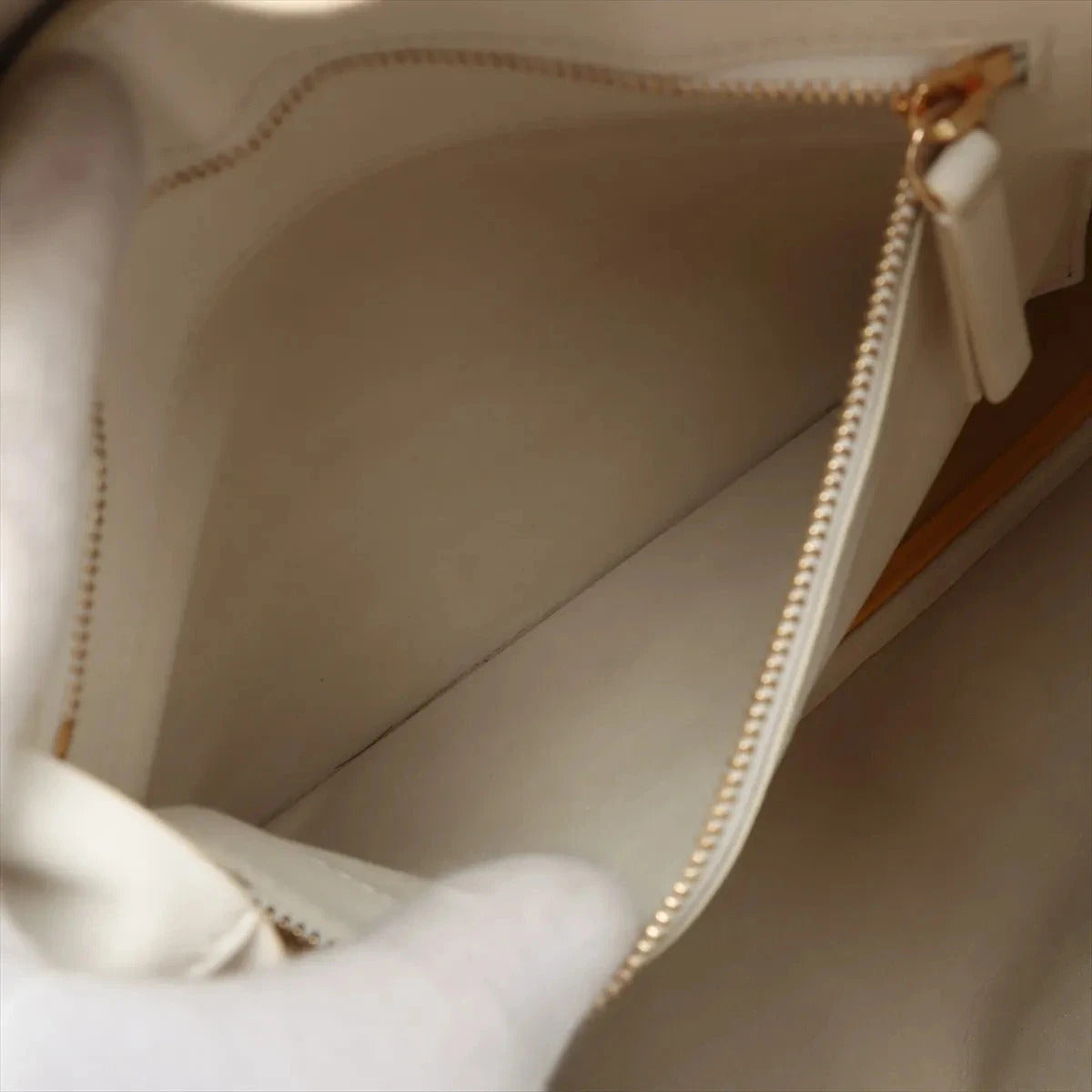 Pre-Loved Cabas Bi-Cabas Vertical Tote Leather with Gold Hardware, White and Yellow