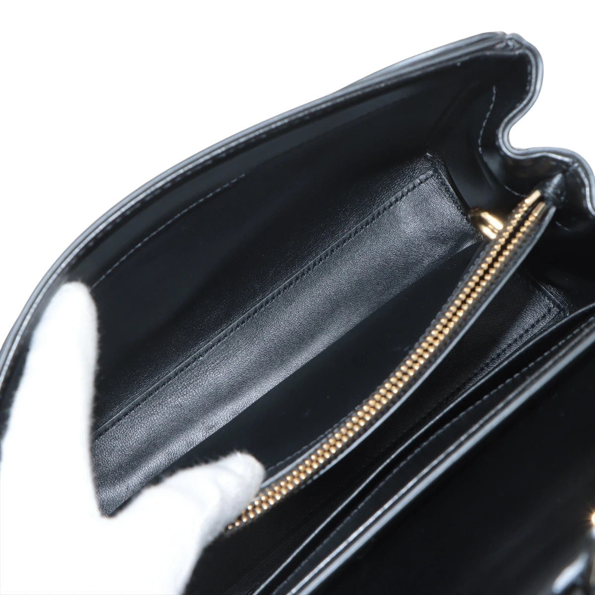 Pre-Loved 16 (Seize) Handbag Leather Small with Gold Hardware, Black