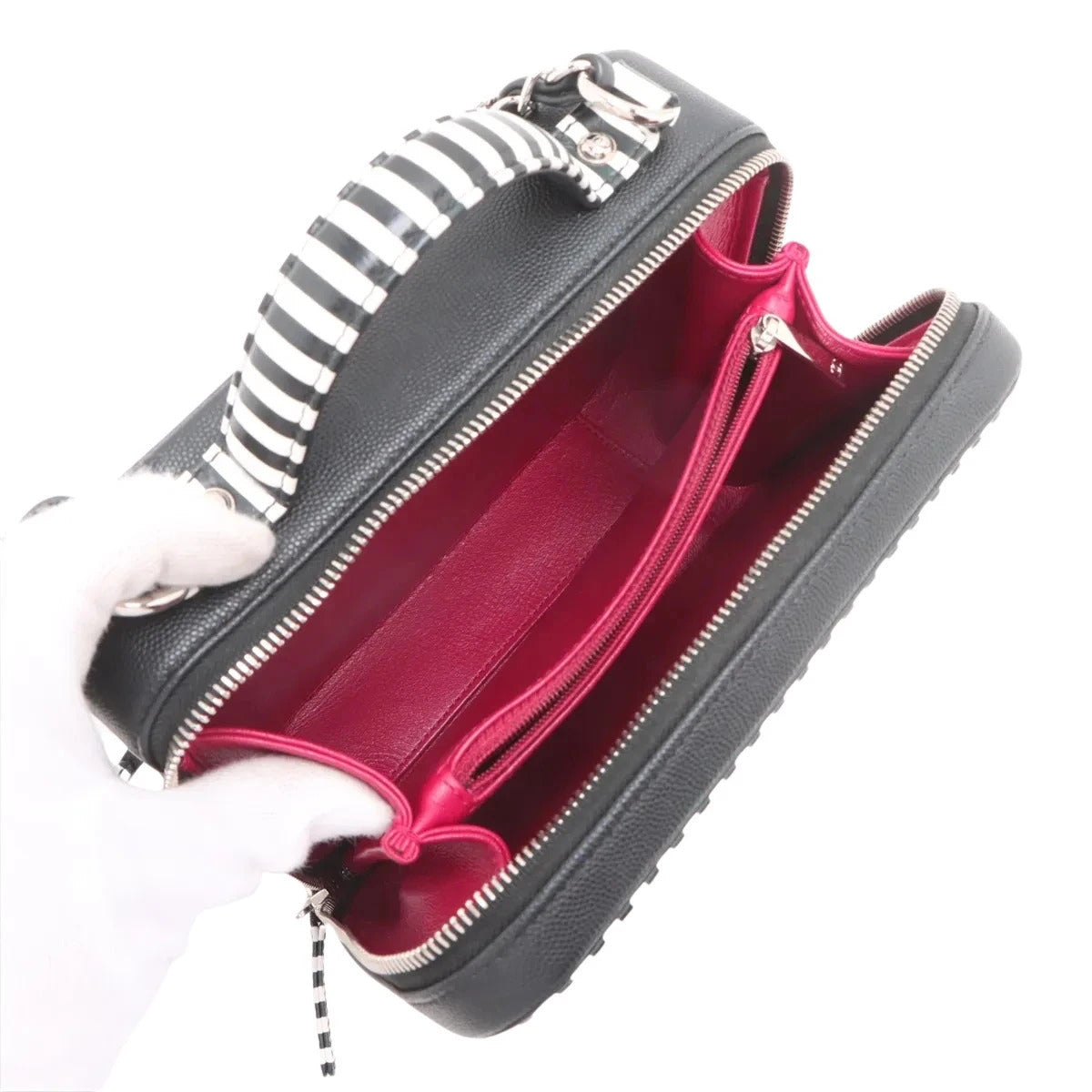 Pre-Loved CC Filigree Vanity Case Shoulder Bag Quilted Leather Medium with Silver Hardware, Black