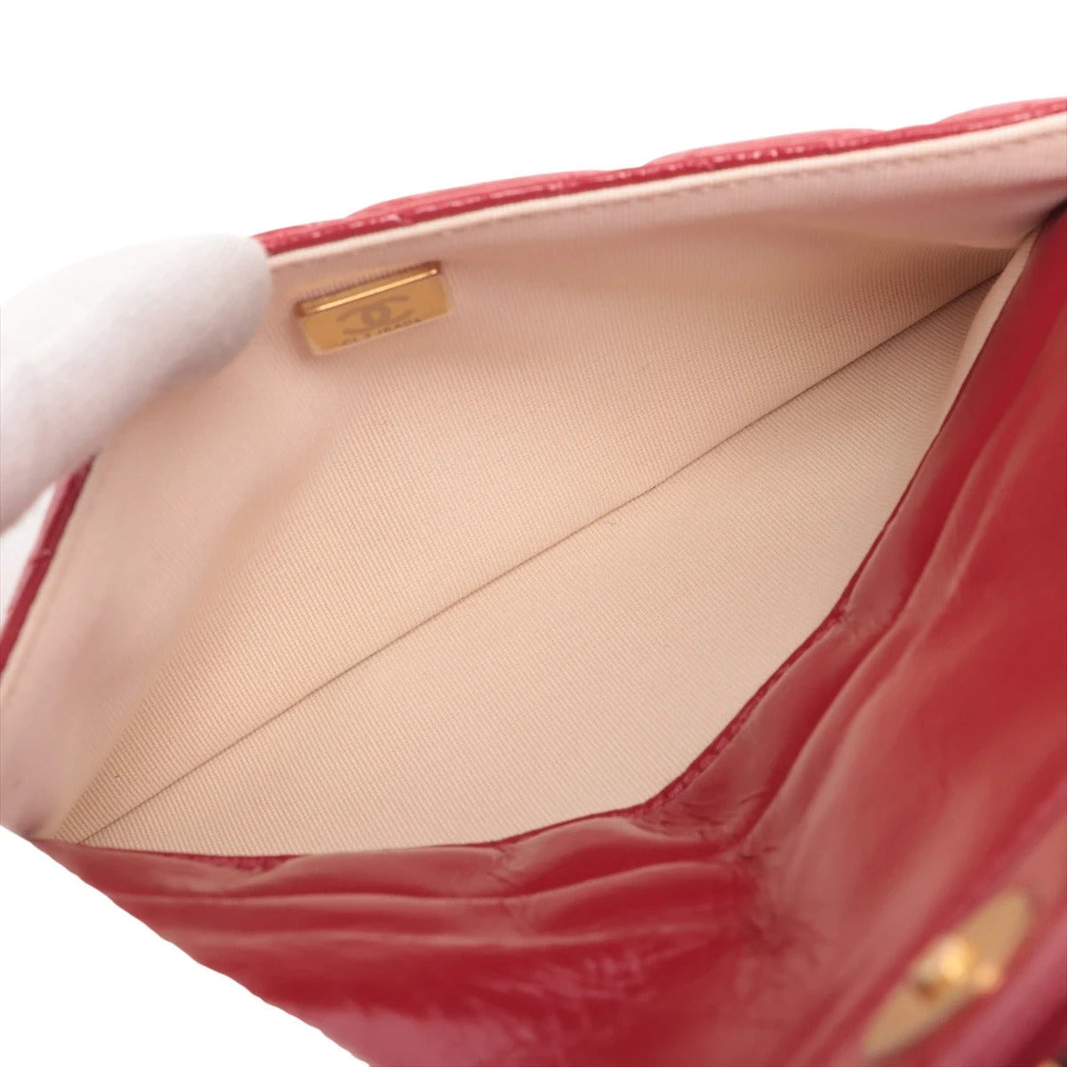 Pre-Loved Quilted Hobo Shoulder Bag Quilted Patent Leather with Aged Gold Hardware, Red