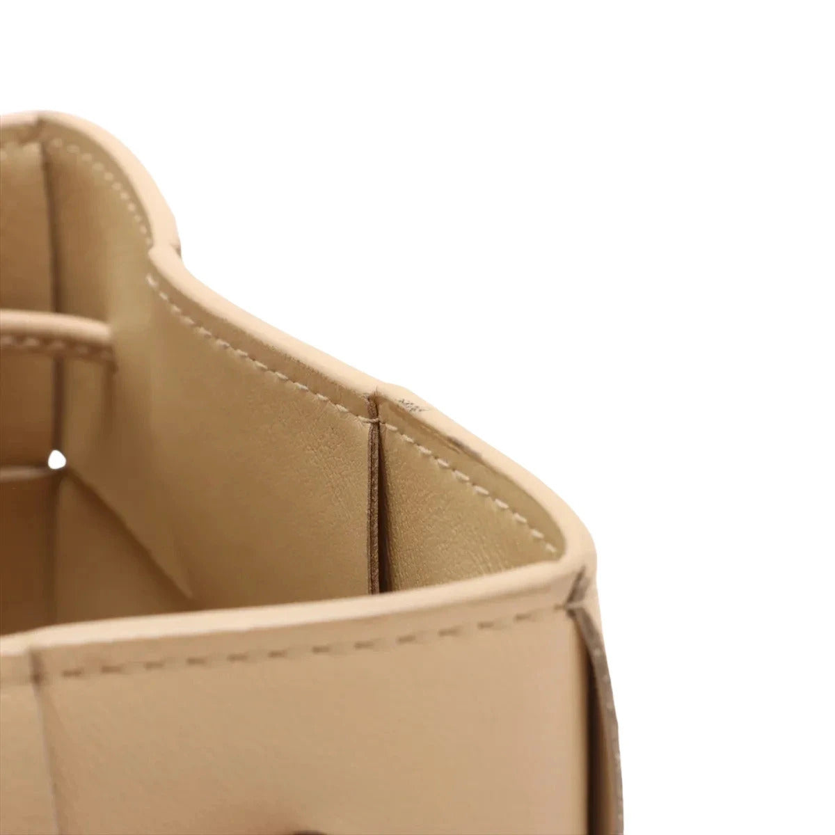 Pre-Loved Cassette Bucket Bucket Bag Intrecciato Leather Small, Beige