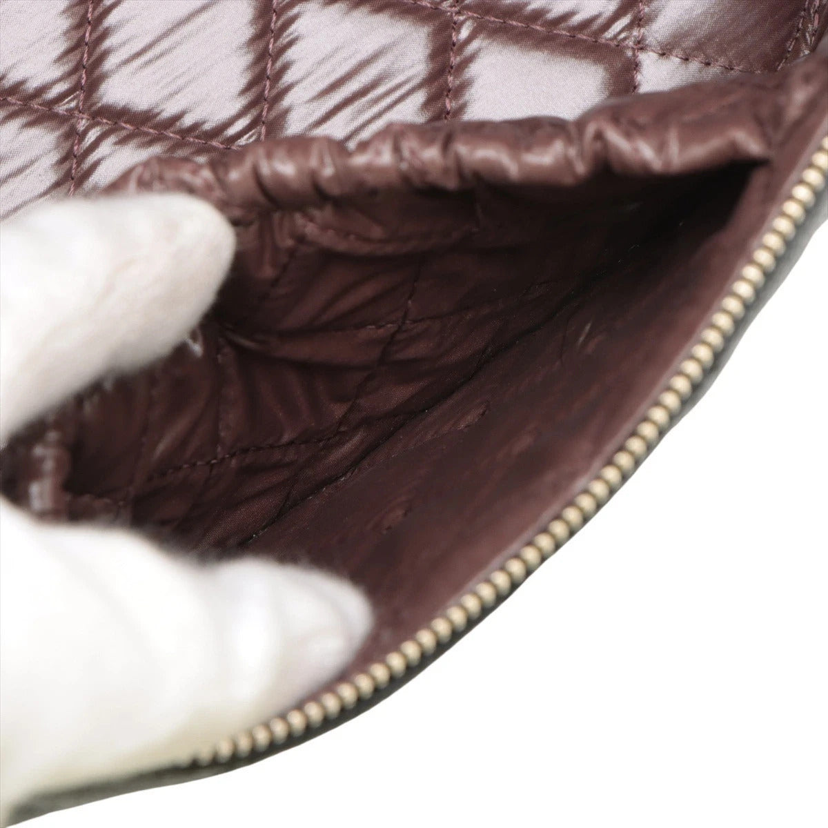 Pre-Loved CC Filigree Vanity Case Vanity Case Quilted Leather Small with Silver Hardware, Black