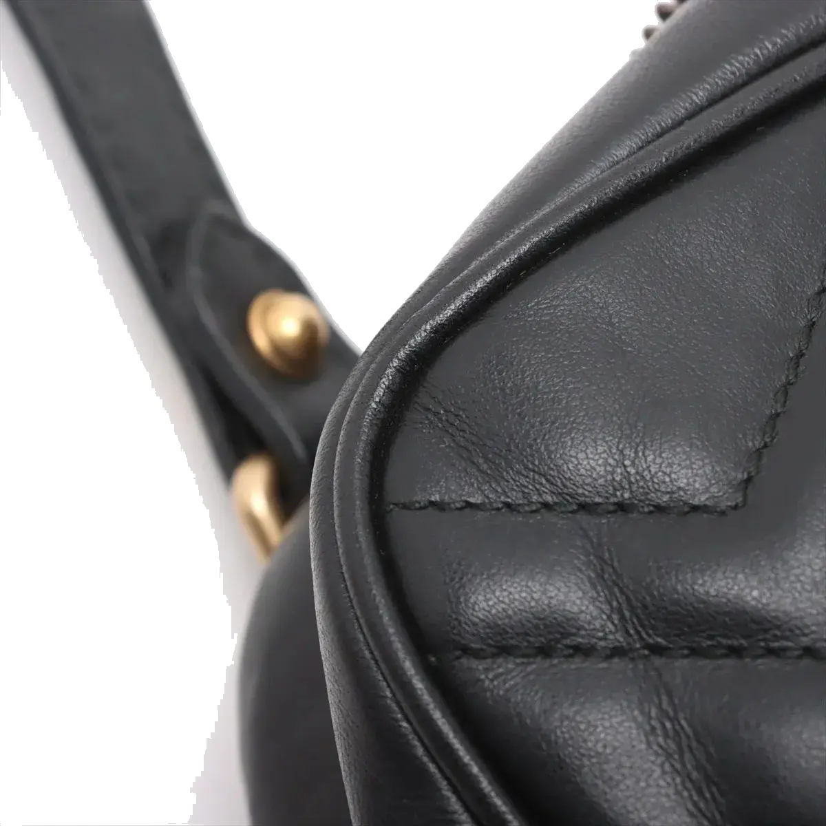 Pre-Loved GG Marmont Matelassé Camera Bag Crossbody Bag Quilted Leather Mini with Aged Gold Hardware, Black