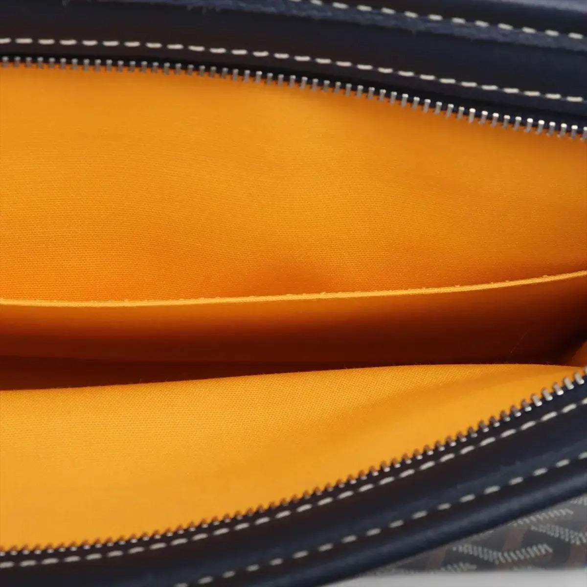 Pre-Loved Jouvence Toiletry Pouch Clutch Goyardine Chevron Coated Canvas MM with Silver Hardware, Navy Blue