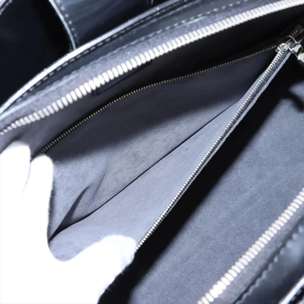 Pre-Loved Pont Neuf Handbag Leather GM with Silver Hardware, Black