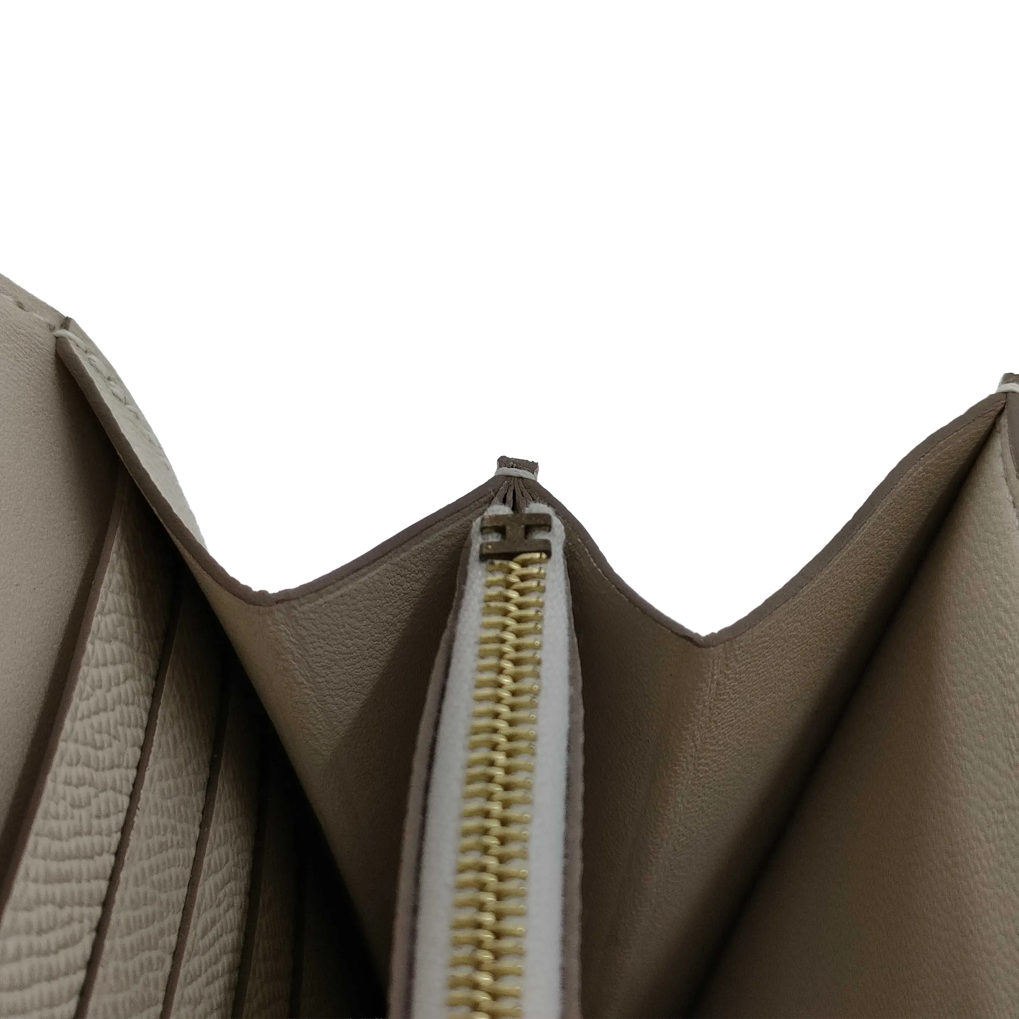 Pre-Owned Hermes Epsom Constance To Go Craie w/ Gold Hardware