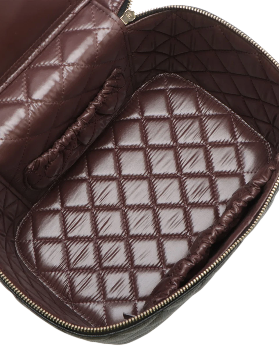 Pre-Owned Chanel CC Quilted Vanity