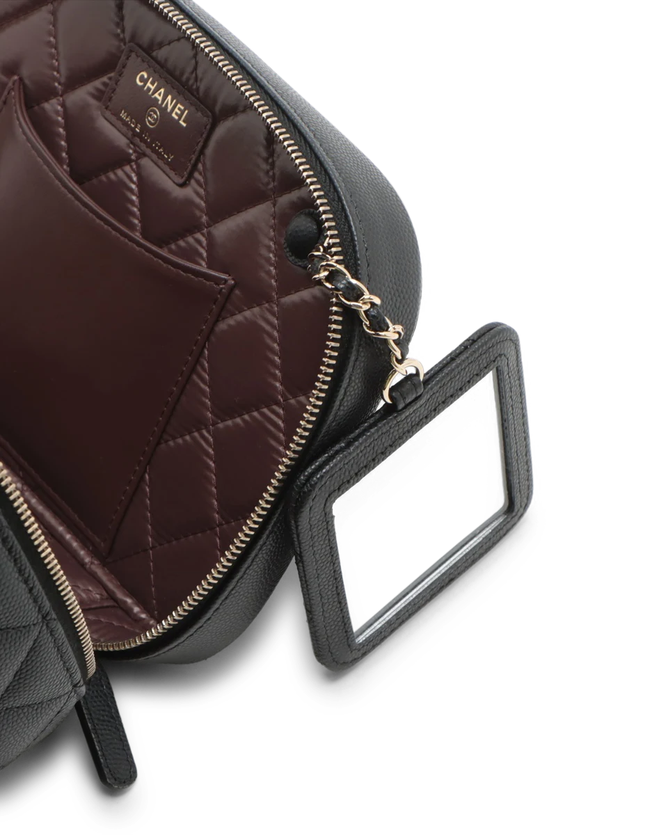 Pre-Owned Chanel CC Quilted Vanity