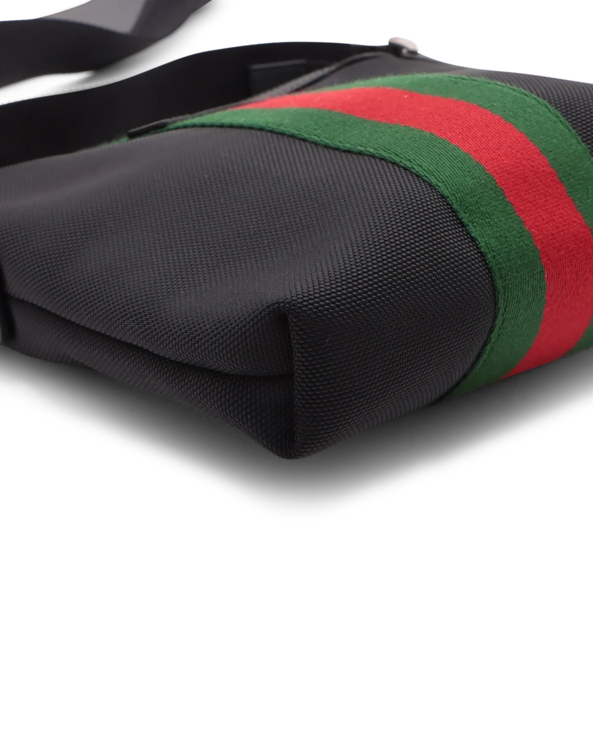 Pre-Owned Gucci Techno Web Messenger Techno Web Messenger