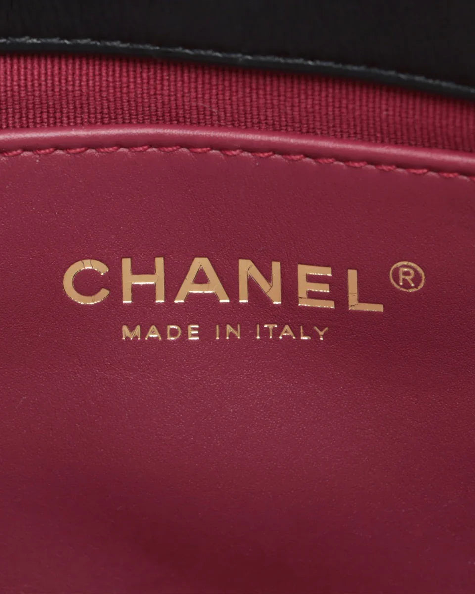 Pre-Owned Chanel Quilted CC Chain Hobo