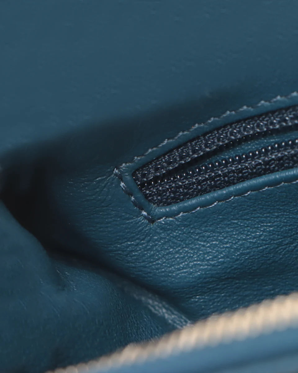 Pre-Owned Chanel Filigree Waist Bag