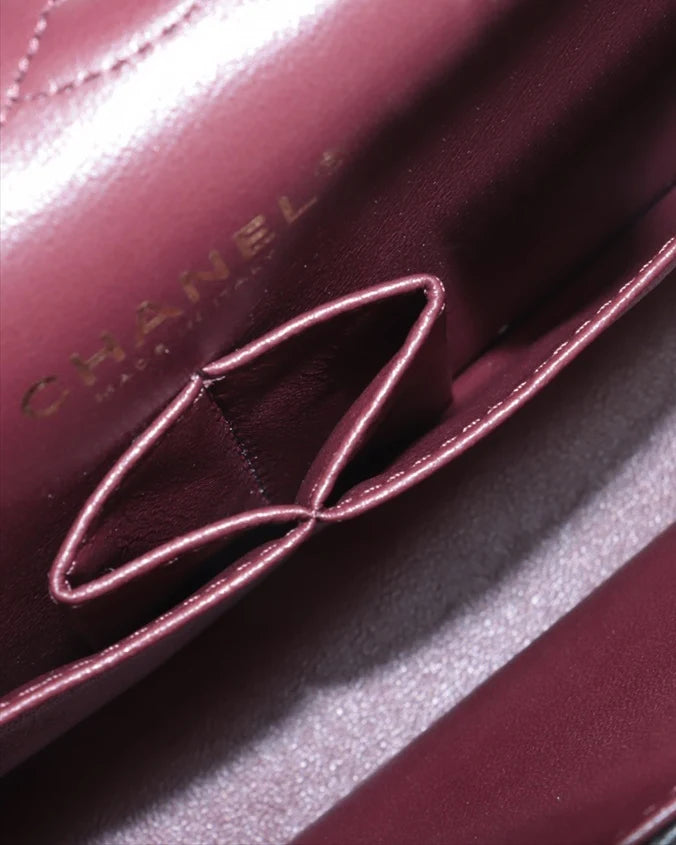 Pre-Owned Chanel Classic Medium Double Flap Bag