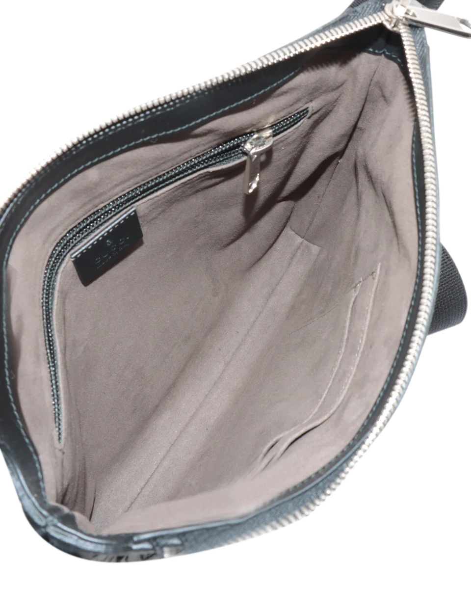 Pre-Owned Gucci GG Signature Messenger