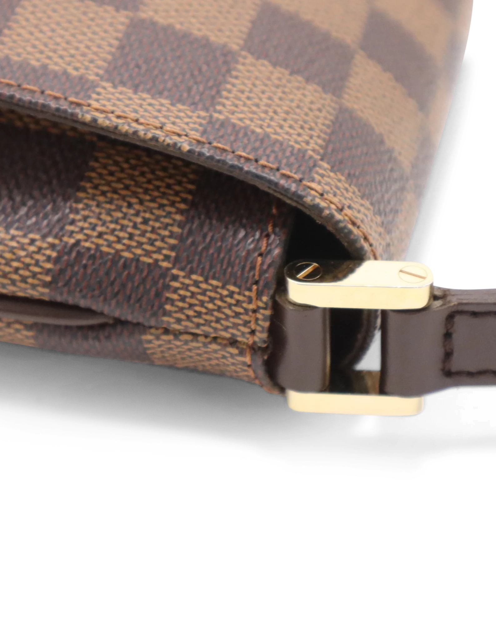 Pre-Owned Louis Vuitton Musette Tango Short